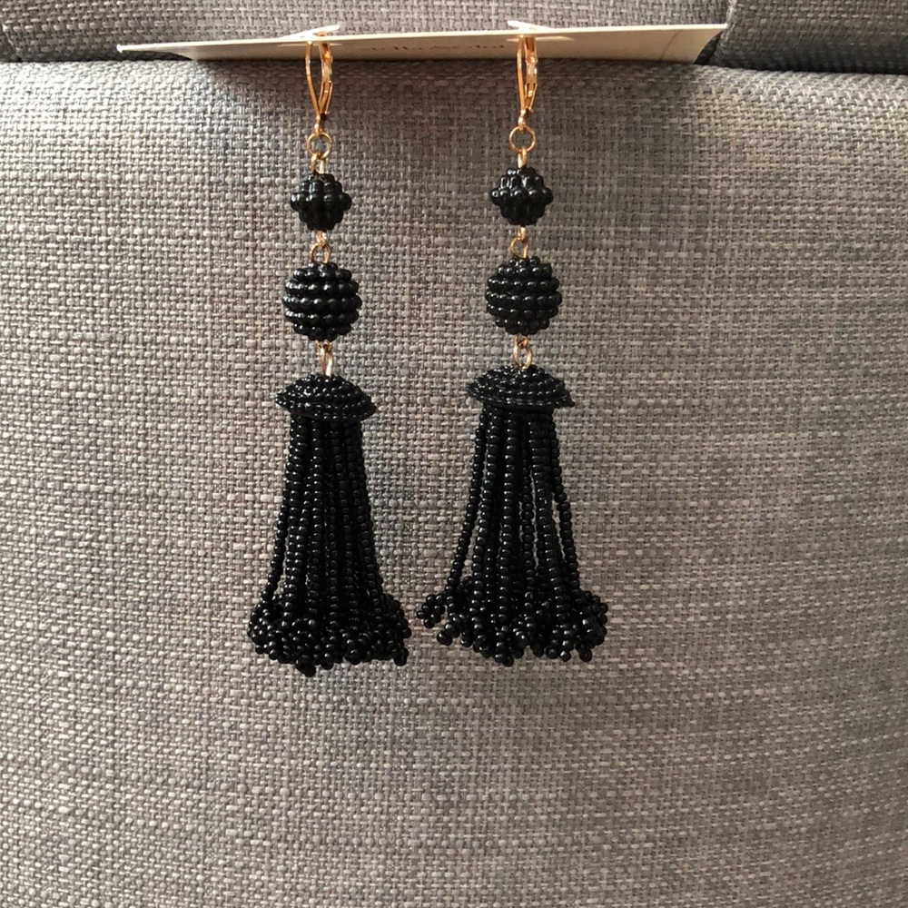 Stella & Dot black dangle earrings